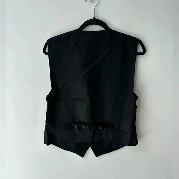 Vintage Liz Claiborne embroidered vest - Picture 8 of 10